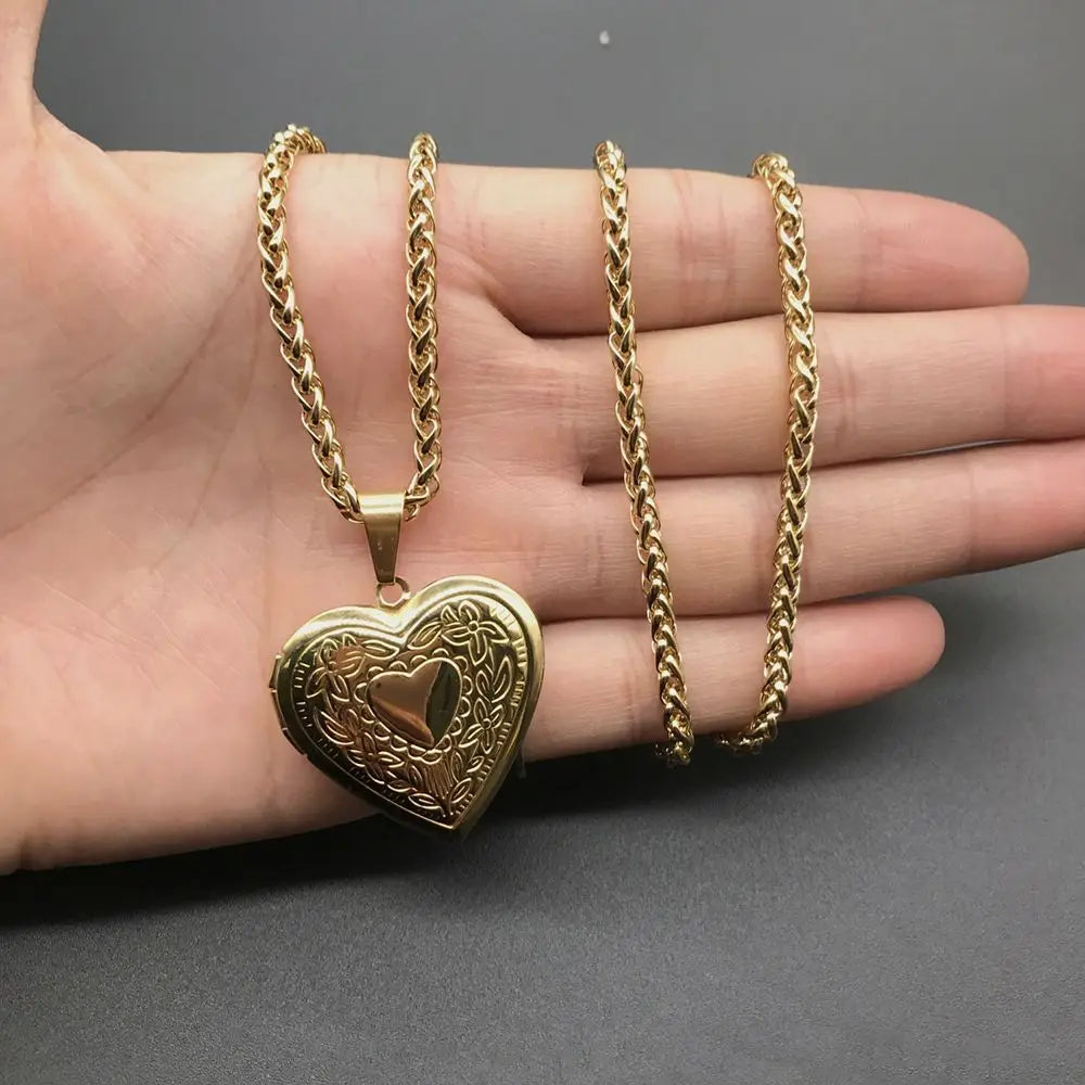שרשרת לב עם תליון נפתח